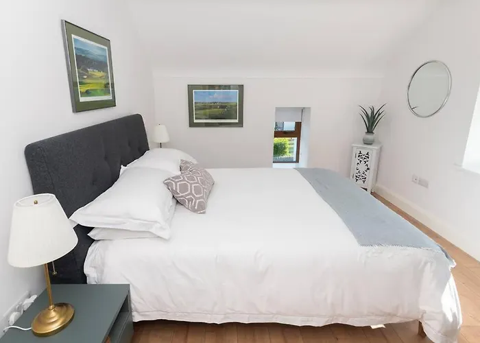 Rosapenna Golf Cottage, Donegal, Ireland * Downings